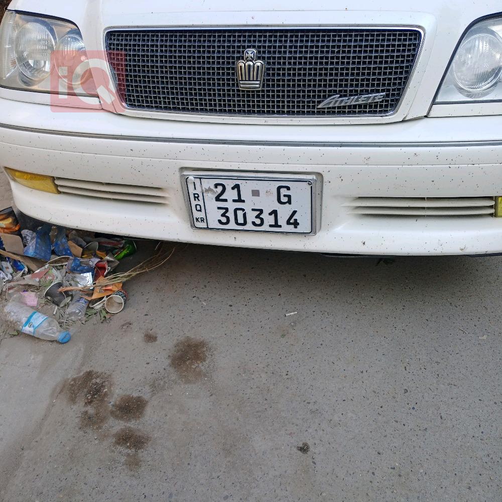 تۆیۆتا کراون